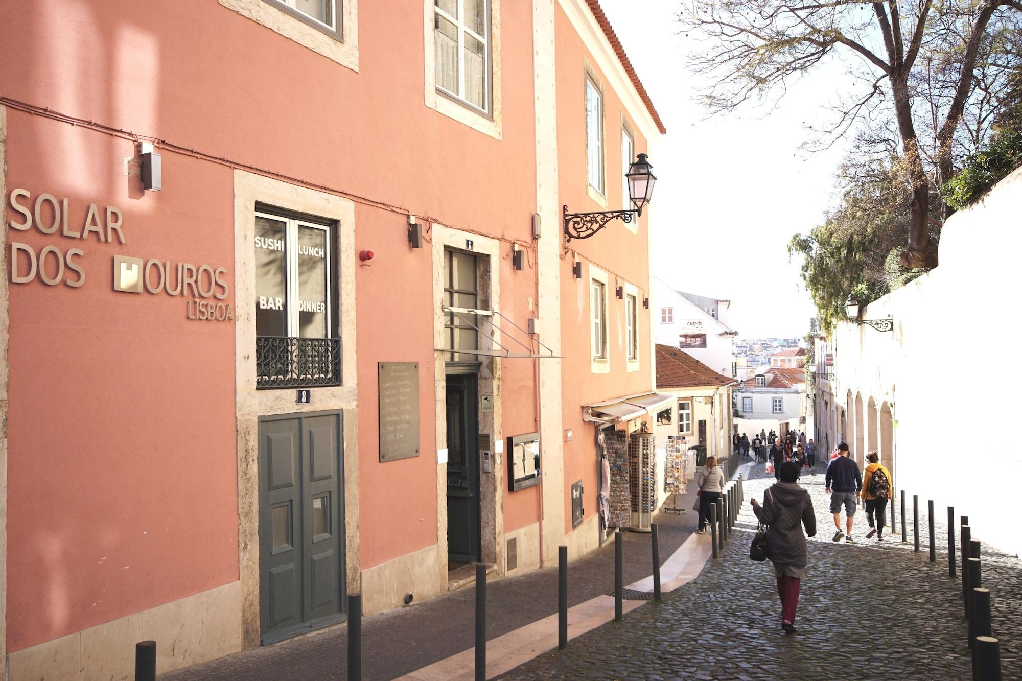 Solar Dos Mouros Hotel Lisbon Exterior photo