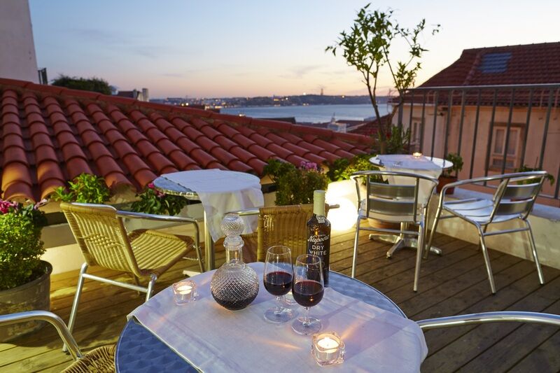 Solar Dos Mouros Hotel Lisbon Exterior photo
